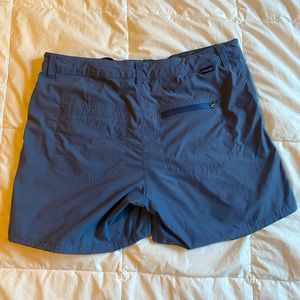 Patagonia Quandry 5" Shorts Blue Size 8.